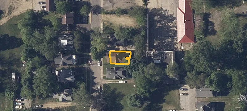 29 Douglas Ave