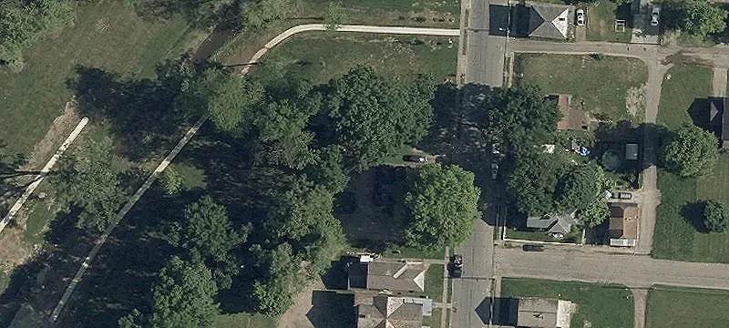 163 Luck Ave