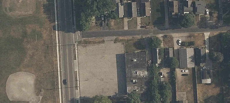 5086 Douglas Rd
