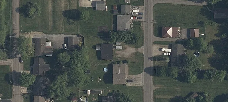 108 Leonard Ave