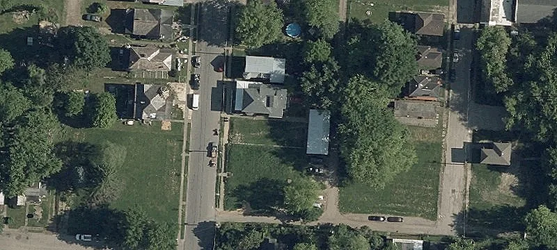 220 Luck Ave