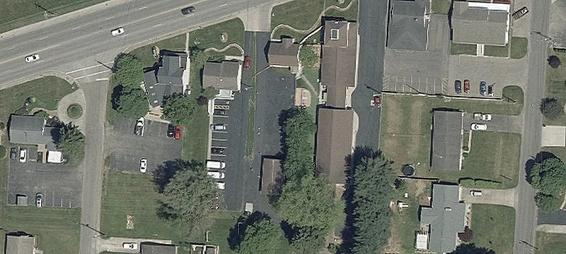 1327 Main St