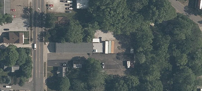 1115 Un Ave