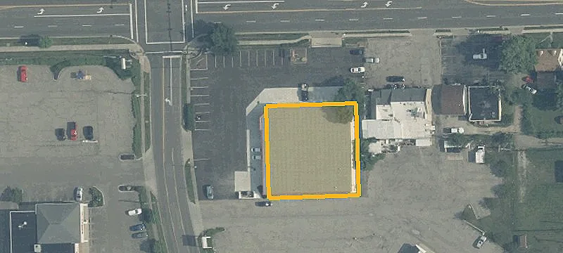 910 Main St