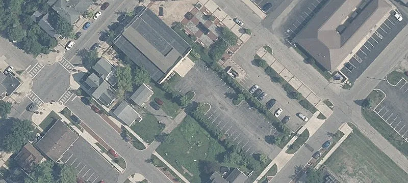 4010 Main St
