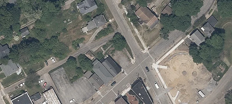 Main St
