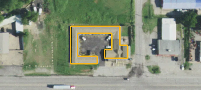8833 Admiral Pl