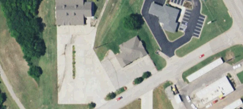1001 Parkwoods Dr