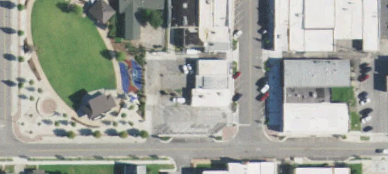 8 Armstrong St