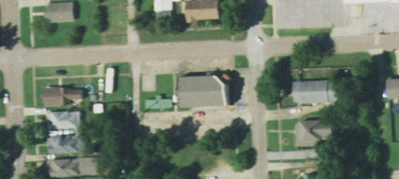 208 Maple St