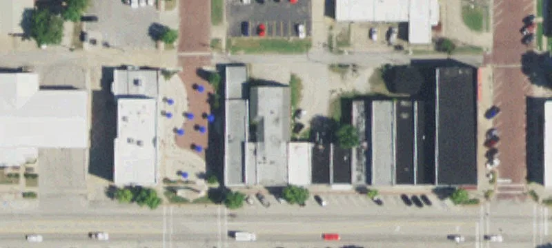 1122 Main St