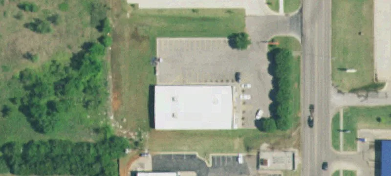 3300 Kickapoo Ave