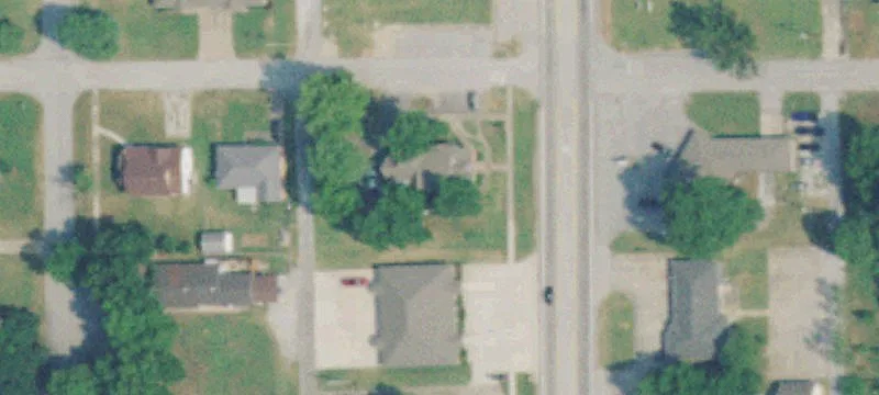 900 Main St
