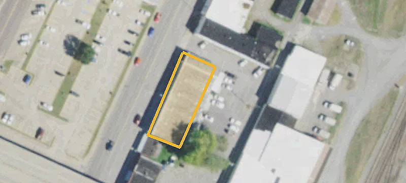 200 Main St