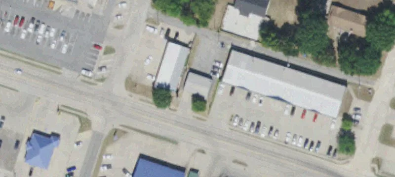 707 Wyandotte Ave