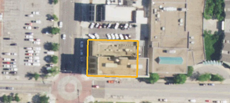 504 Broadway Ave