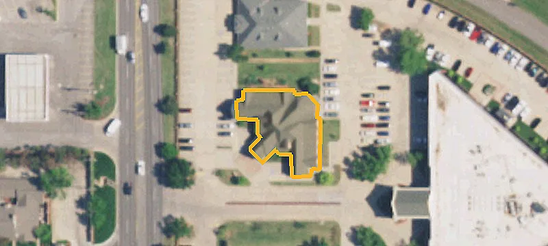 9112 May Ave