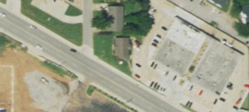 725 Main St
