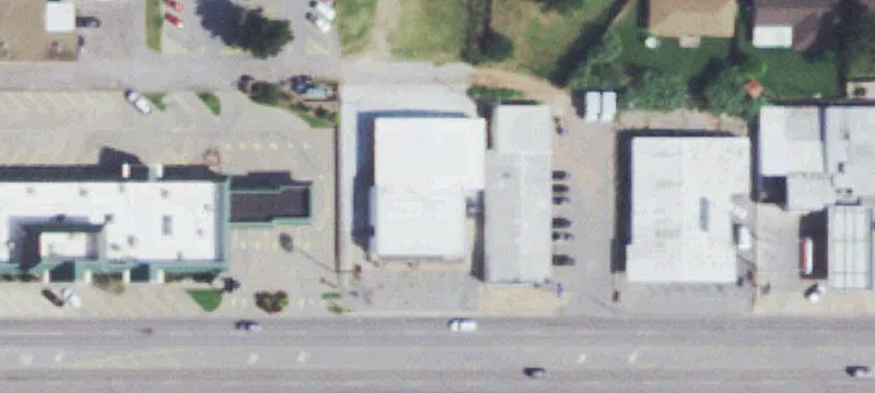 725 Main St