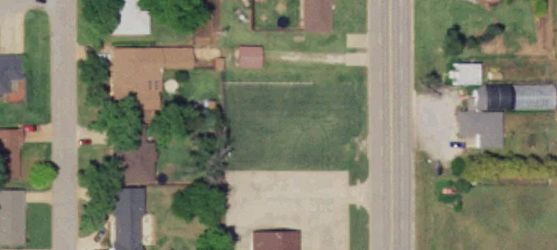 1221 Grand Ave