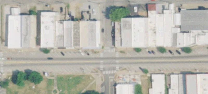 33 3rd St