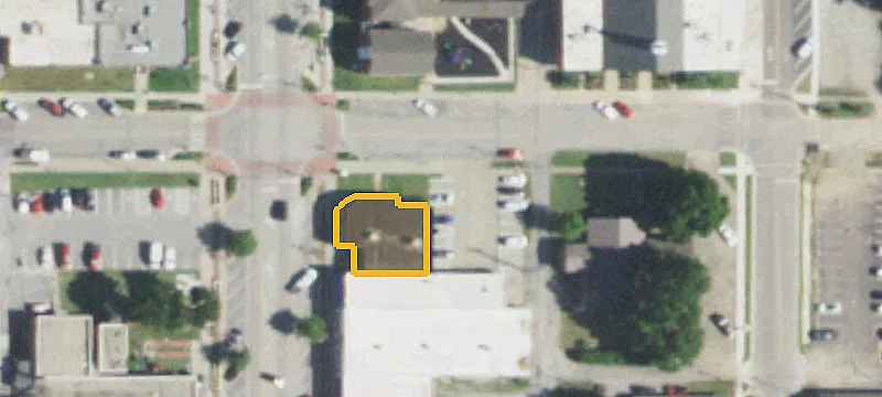 123 Main St