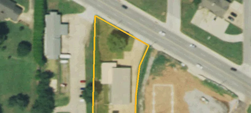 820 Main St