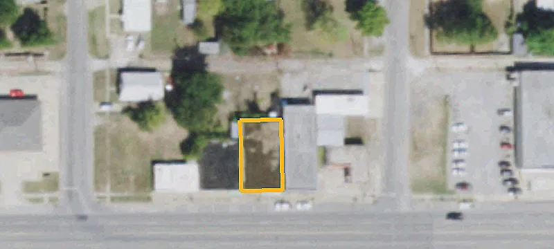 808 Main St