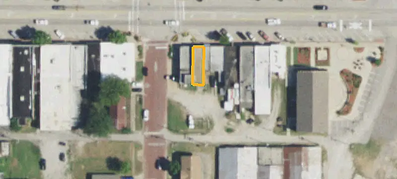 925 Main St