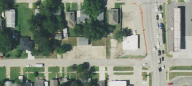 1025 Jackson N Ave
