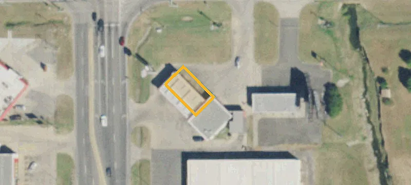 1910 Main St