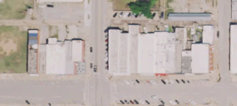100 12th E Grand Ave