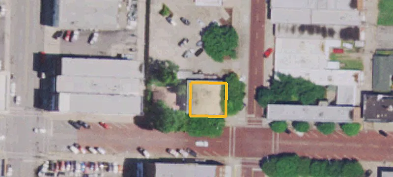 200 2nd St