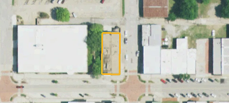 324 Main St
