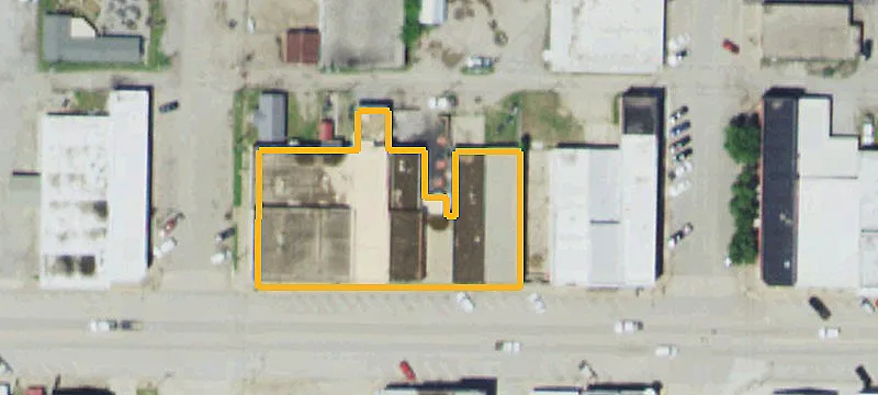 413 Main St
