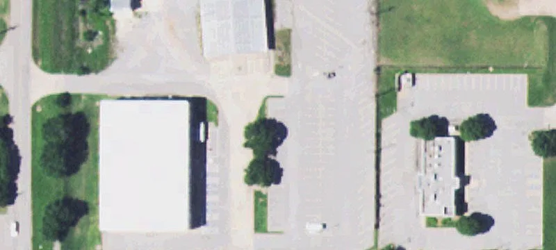 2 Lee Blvd