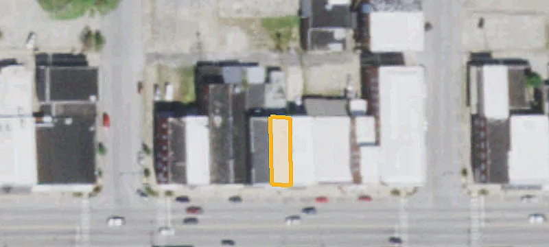 412 Main St