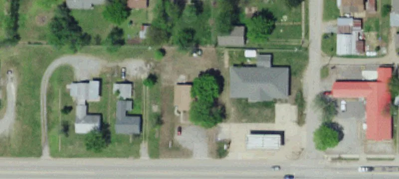 711 Broadway St