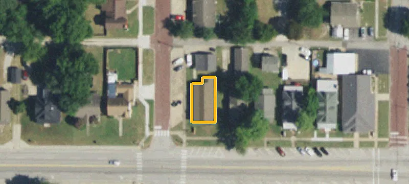 1322 Main St