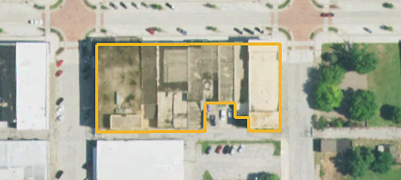 215 Main St