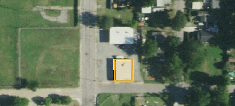 2001 Lewis Ave