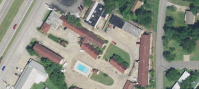940 Lynn Riggs Blvd