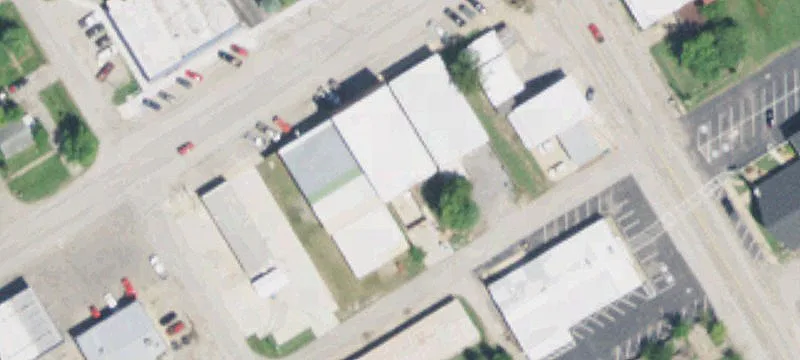 16 Commercial St