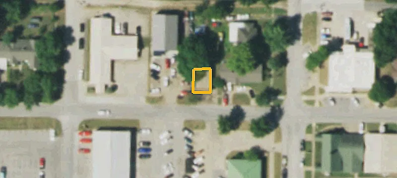215 2nd St