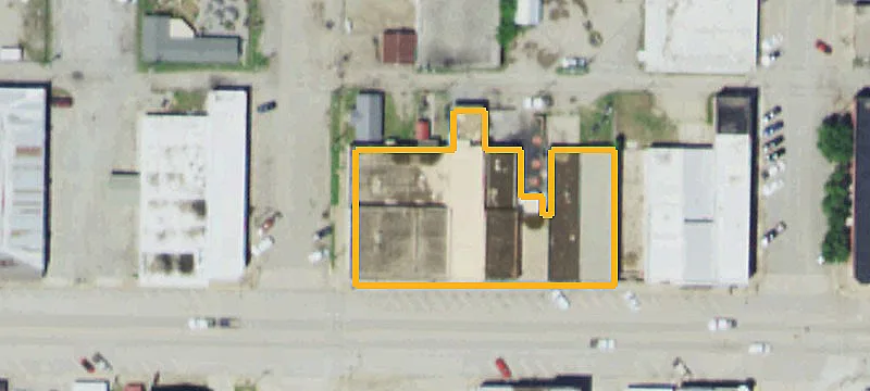 425 Main St