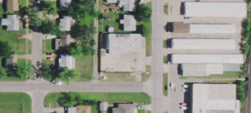 902 Un St