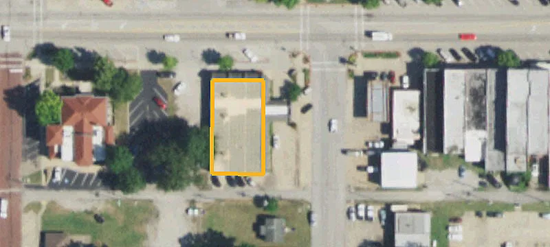 1205 Main St