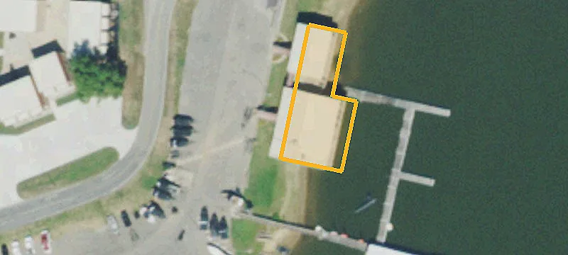 400 Lakeshore Dr