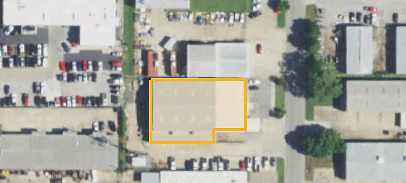 412 Redbud Ave