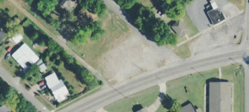 208 Poplar St